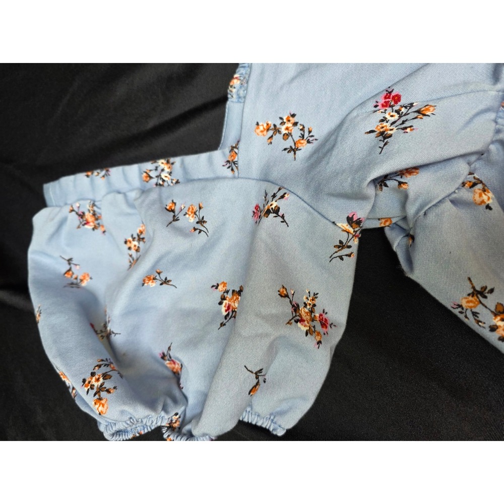 Tinseltown Floral Puff Sleeve Crop Top Light Blue Smocked Peplum Blouse - Picture 3 of 8